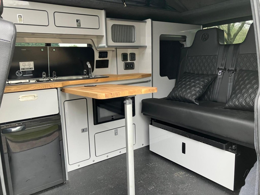 VOLKSWAGEN T6 CAMPERVAN
