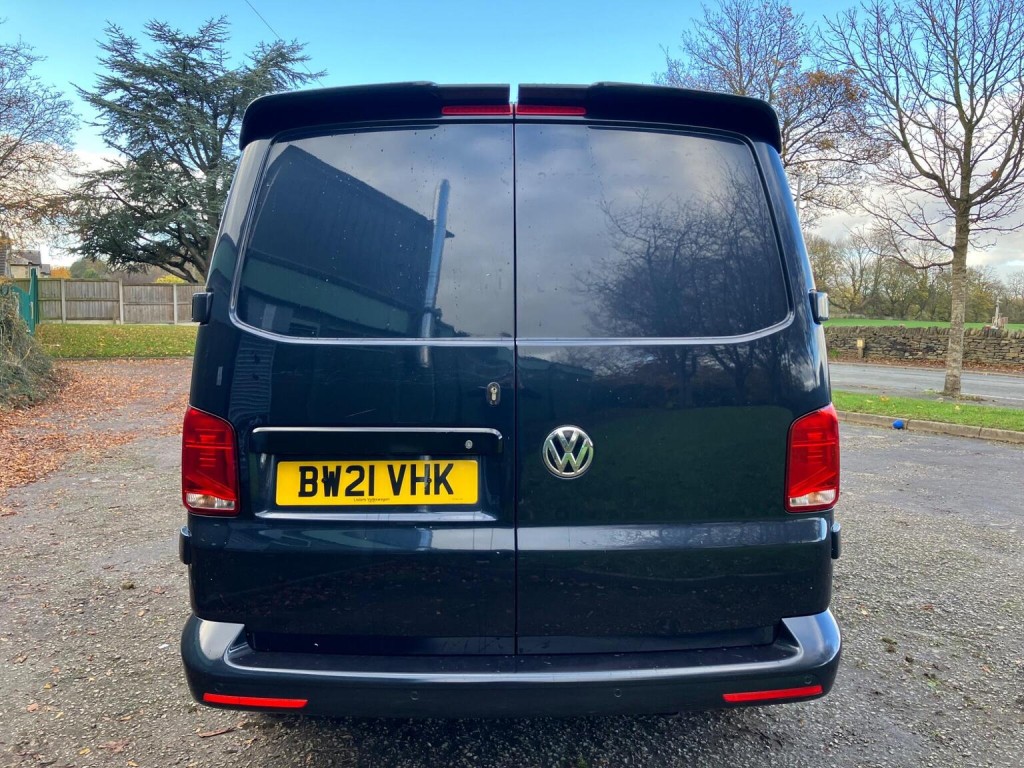 VOLKSWAGEN TRANSPORTER