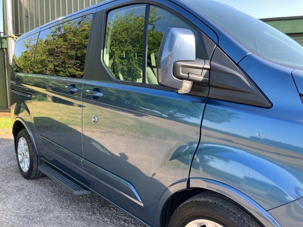 FORD TOURNEO CUSTOM