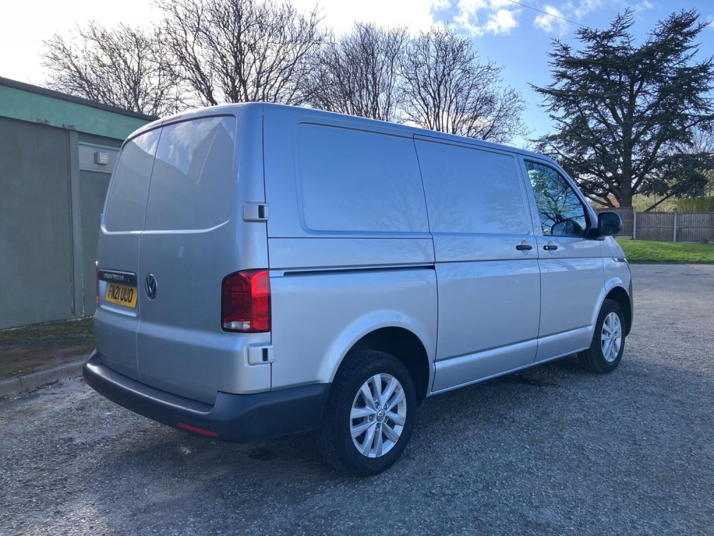 VOLKSWAGEN TRANSPORTER
