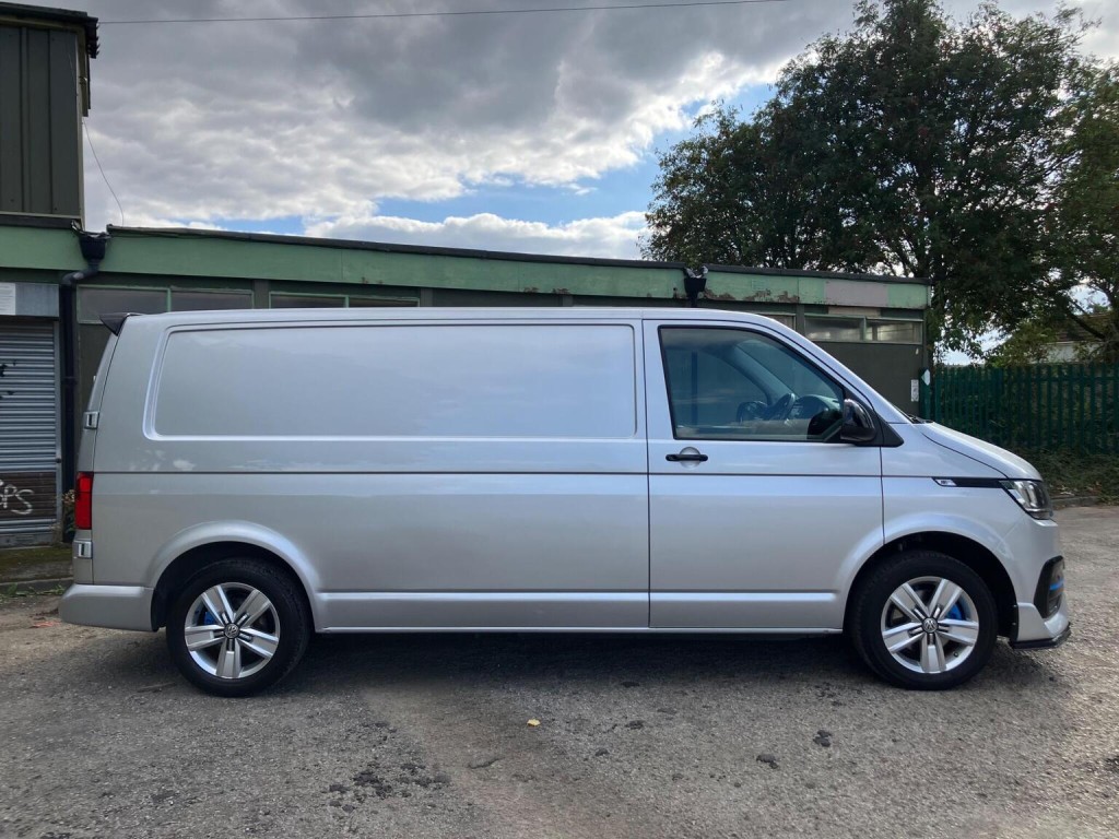 VOLKSWAGEN TRANSPORTER