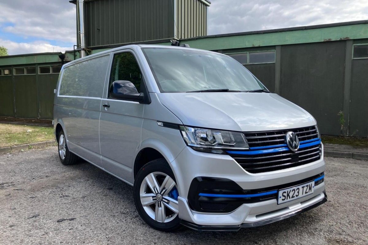 VOLKSWAGEN TRANSPORTER
