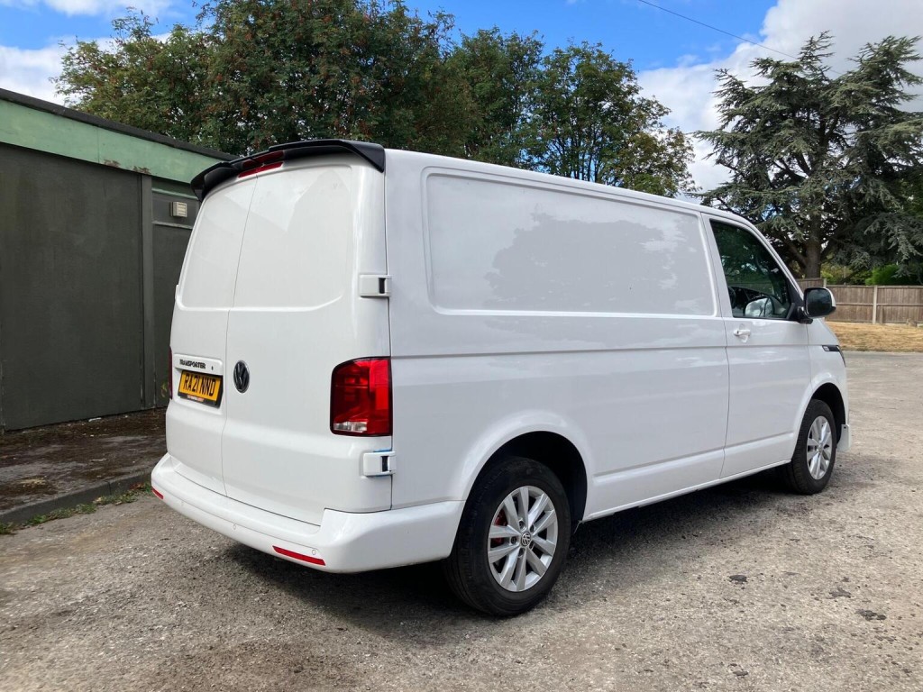 VOLKSWAGEN TRANSPORTER