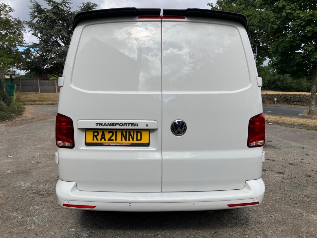 VOLKSWAGEN TRANSPORTER